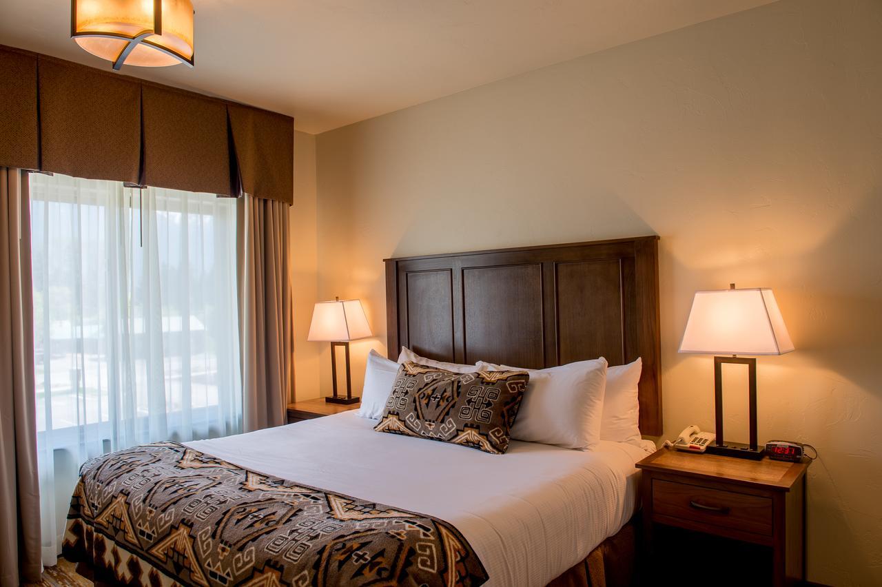 Cedar Creek Lodge & Conference Center Columbia Falls Esterno foto