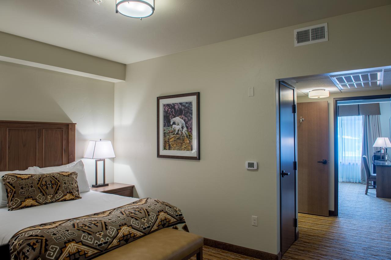 Cedar Creek Lodge & Conference Center Columbia Falls Esterno foto