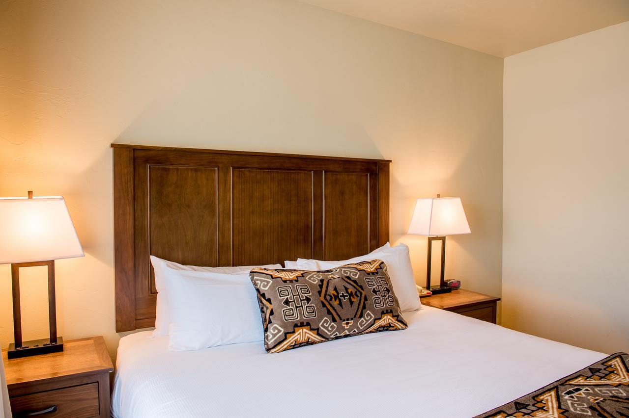 Cedar Creek Lodge & Conference Center Columbia Falls Esterno foto