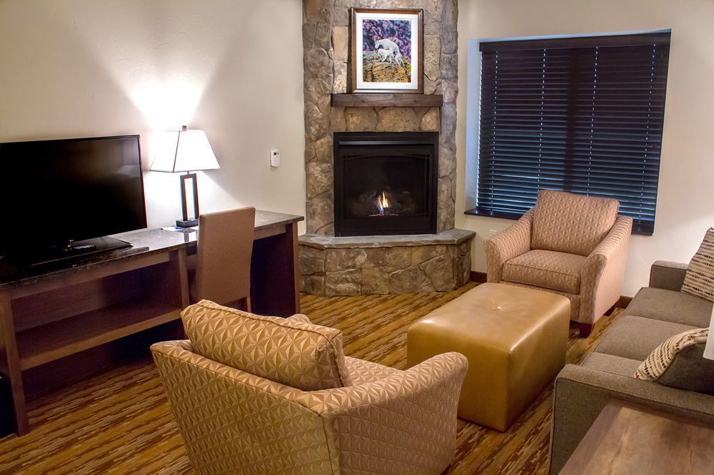 Cedar Creek Lodge & Conference Center Columbia Falls Esterno foto